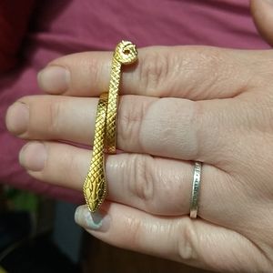Ultra rare!! Genevieve Jones snake serpent ring gold tone